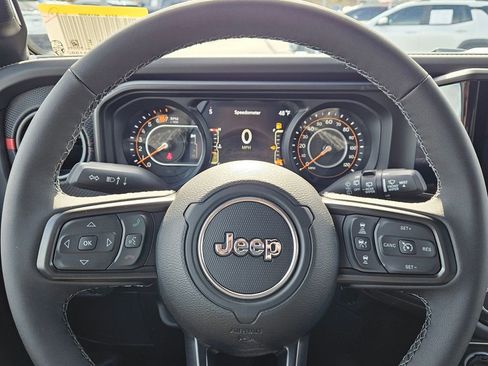 New 2026 Jeep Wrangler Unlimited Rubicon AWD/4WD image 20