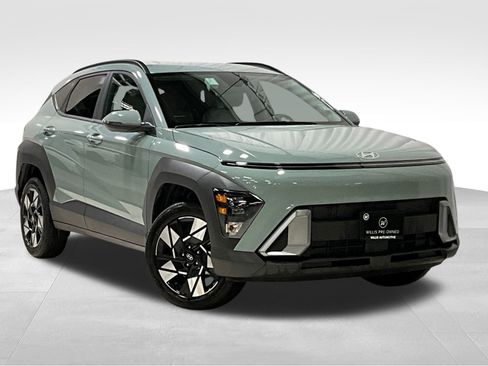 Used 2025 Hyundai Kona SEL image 1