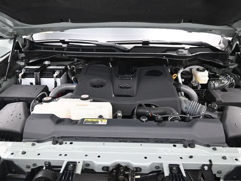 Used 2024 Toyota Tundra SR5 w/ SR5 Premium Package AWD/4WD image 12