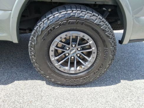 Used 2020 Ford F150 Lariat AWD/4WD image 14