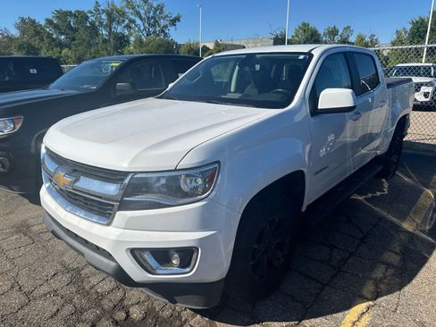 Used 2020 Chevrolet Colorado LT AWD/4WD image 2