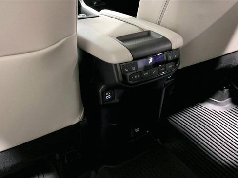 Certified 2026 Toyota Grand Highlander AWD image 35