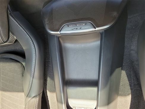 Used 2023 Chevrolet Corvette Stingray Premium Conv w/ Z51 Performance Package image 26