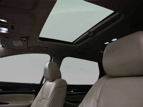 Used 2018 Buick Enclave Premium w/ Experience Buick Package image 38