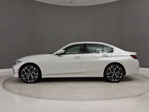 Used 2026 BMW 330i Sedan w/ Convenience Package RWD image 2