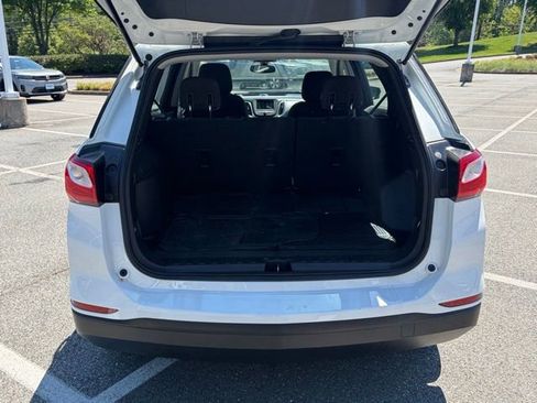 Used 2019 Chevrolet Equinox LS FWD image 5