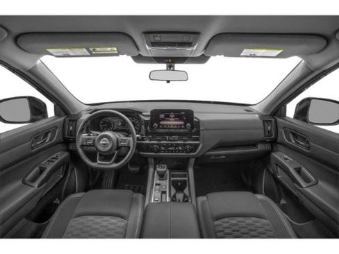 Used 2025 Nissan Pathfinder SV image 11