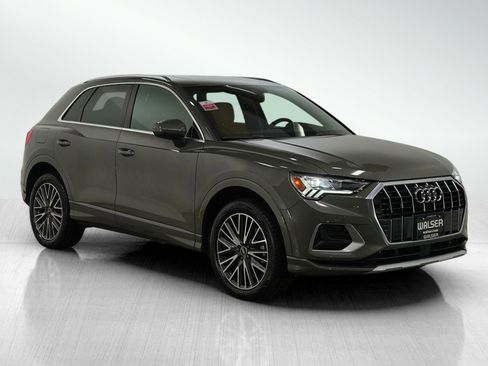 Used 2021 Audi Q3 2.0T Premium Plus w/ Premium Plus Package image 7