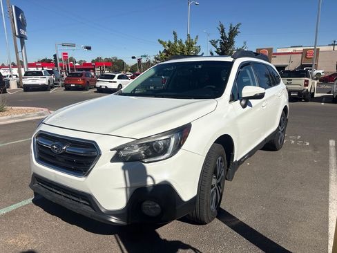 Used 2019 Subaru Outback 3.6R Limited w/ Popular Package #2 AWD/4WD image 1