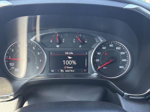 Used 2024 Chevrolet Blazer LT FWD image 11