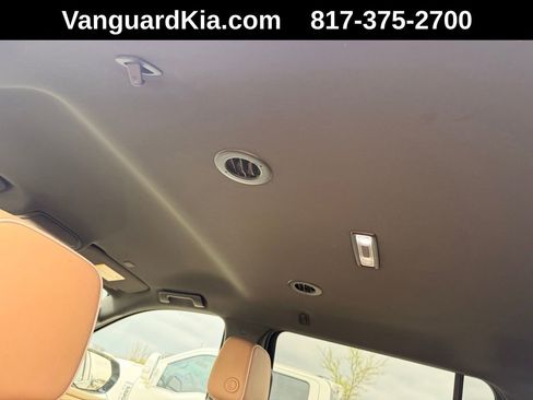 Used 2024 Chevrolet Suburban Premier AWD/4WD image 24