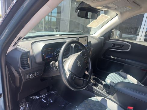 Used 2021 Ford Bronco Sport Outer Banks w/ Outer Banks Package (96D) AWD/4WD image 3