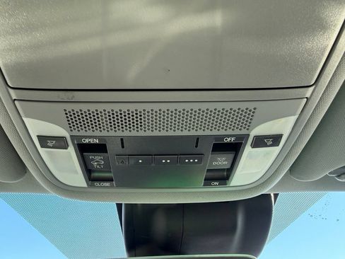 Used 2017 Acura MDX SH-AWD image 23