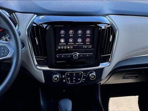 Used 2023 Chevrolet Traverse LS AWD/4WD image 19