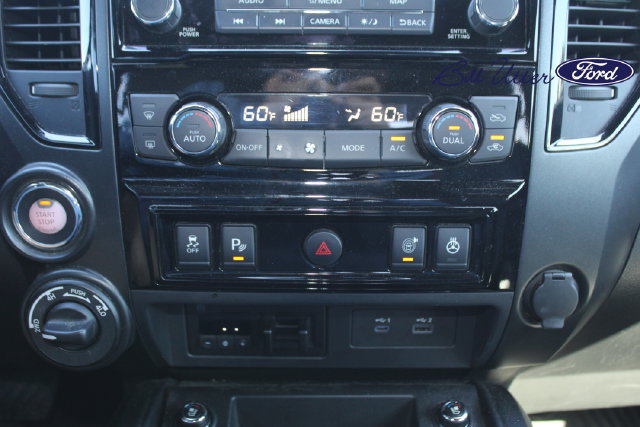 Used 2023 Nissan Titan PRO-4X w/ Pro-4x Convenience Package AWD/4WD image 19