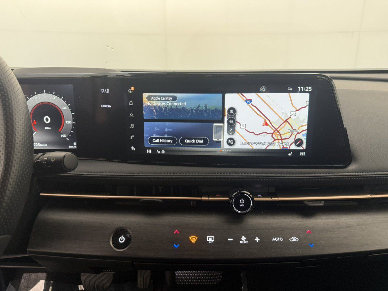 Used 2024 Nissan Ariya AWD image 19