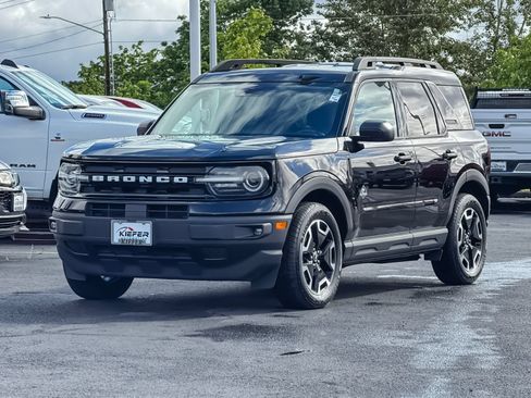 Used 2023 Ford Bronco Sport Outer Banks w/ Tech Package AWD/4WD image 8