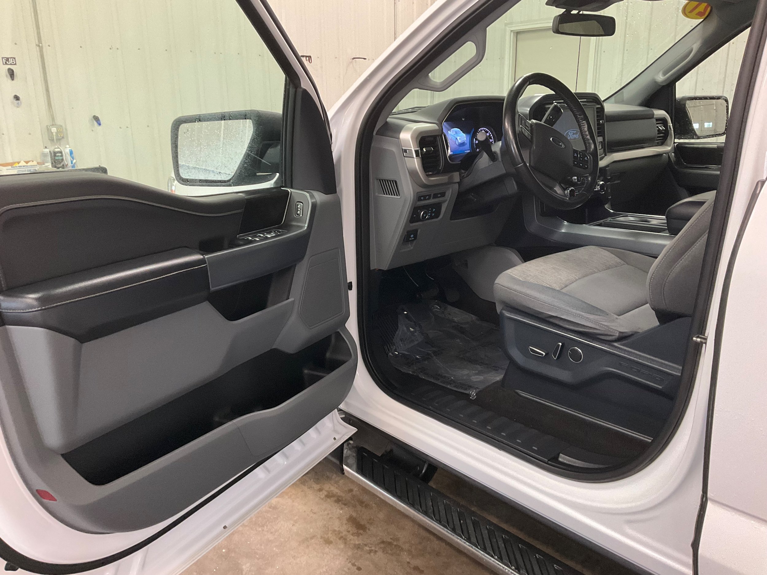 Used 2021 Ford F150 XLT w/ Equipment Group 302A High AWD/4WD image 8