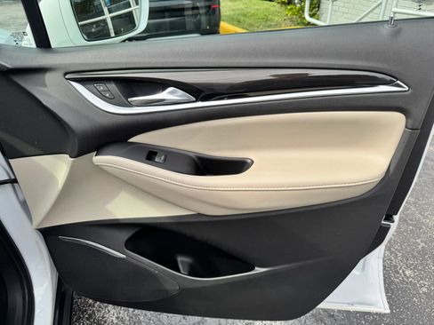 Used 2019 Buick Enclave Premium w/ Experience Buick Package FWD image 35