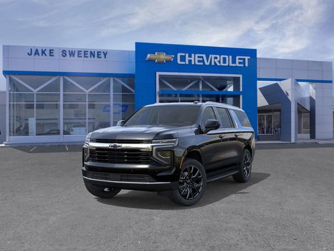 New 2026 Chevrolet Suburban LS image 10