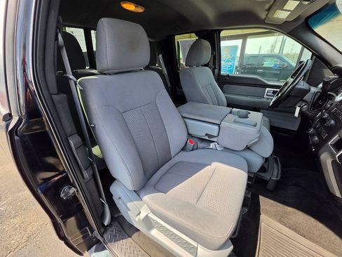 Used 2011 Ford F150 XLT w/ XLT Chrome Pkg AWD/4WD image 3
