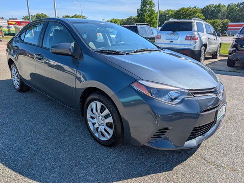 Used 2016 Toyota Corolla LE FWD image 8
