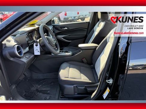 New 2026 Chevrolet Trax LS w/ LS Convenience Package image 11