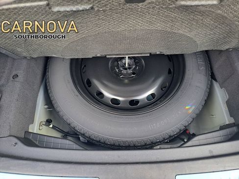 Used 2024 Land Rover Range Rover Velar Dynamic SE image 20