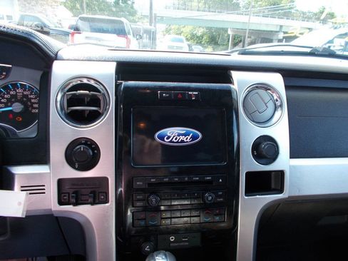 Used 2012 Ford F150 Platinum w/ Max Trailer Tow Pkg AWD/4WD image 12