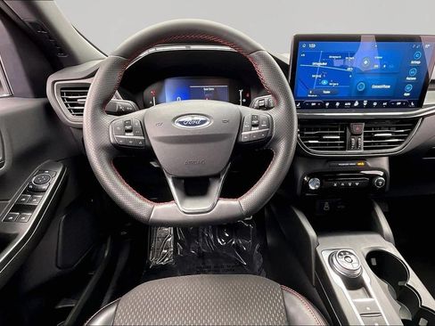 Used 2024 Ford Escape ST-Line w/ Tech Pack #1 AWD/4WD image 5