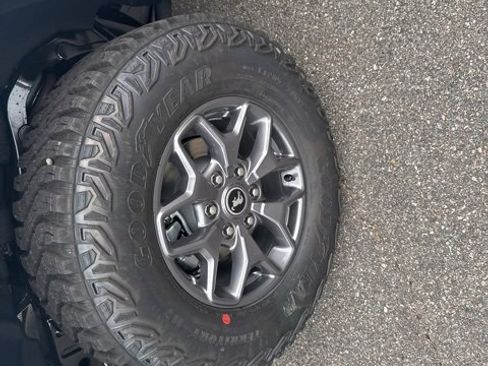 New 2025 Ford Bronco Badlands image 22