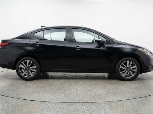 Used 2025 Nissan Versa SV image 11