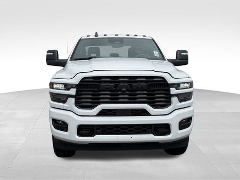New 2026 RAM 2500 Big Horn AWD/4WD image 9