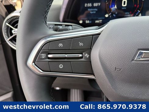 New 2026 Chevrolet Equinox LT w/ Midnight Edition AWD/4WD image 25