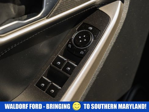 Used 2022 Ford Explorer XLT image 82