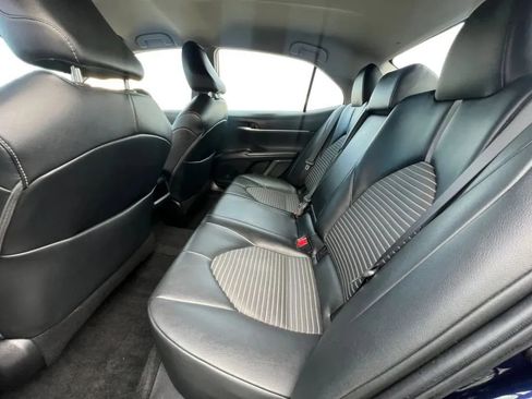 Used 2021 Toyota Camry SE FWD image 13