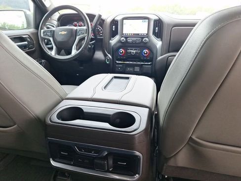 Used 2021 Chevrolet Silverado 1500 LTZ AWD/4WD image 35