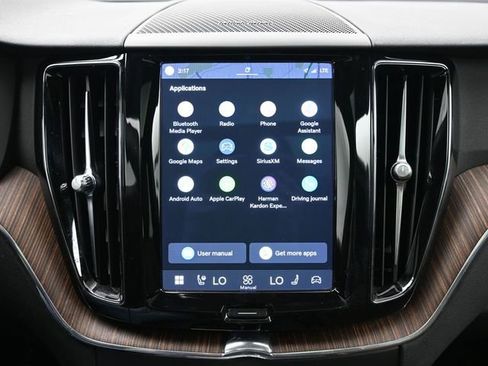 Used 2023 Volvo XC60 B5 Plus w/ Protection Package Premier image 19