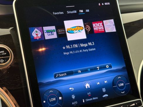 Used 2026 Mercedes-Benz GLC 300 image 17