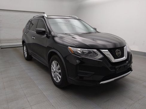 Used 2019 Nissan Rogue S w/ Special Edition Package FWD image 13