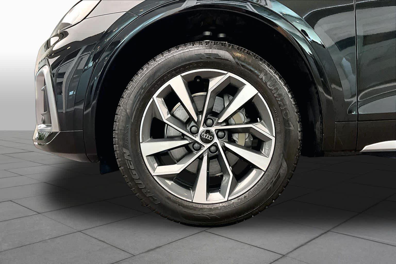 Certified 2024 Audi Q5 2.0T Premium AWD/4WD image 11