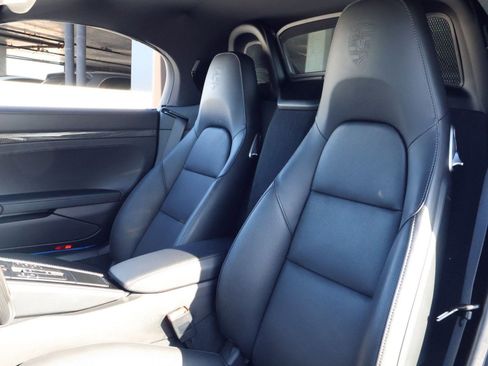 Certified 2025 Porsche 718 Boxster w/ Premium Package image 6