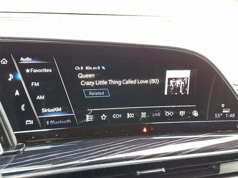 Used 2021 Cadillac Escalade ESV Sport w/ LPO, ONYX Package image 19