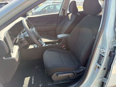 New 2026 Hyundai Kona SE AWD/4WD image 13