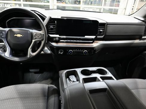Used 2023 Chevrolet Silverado 1500 LT image 13