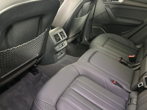 Used 2023 Audi Q5 2.0T Premium Plus w/ Premium Plus Package image 11