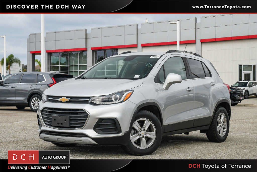 Used 2019 Chevrolet Trax LT w/ LT Convenience Package FWD image 1