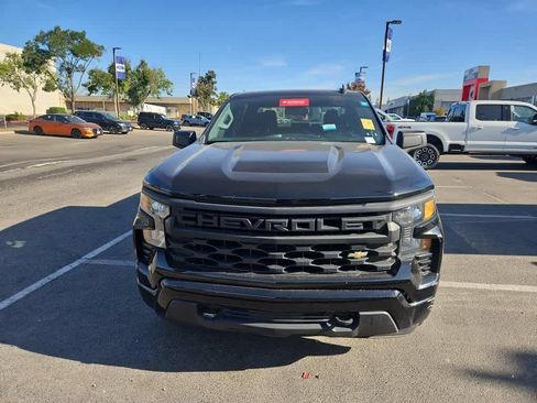 Used 2023 Chevrolet Silverado 1500 Custom RWD image 2