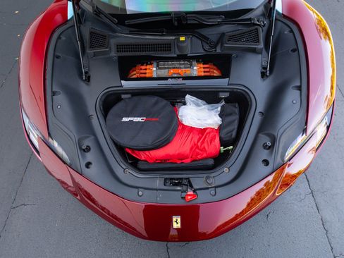 Used 2024 Ferrari SF90 Spider image 92