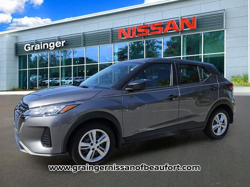 Used 2024 Nissan Kicks S FWD image 2